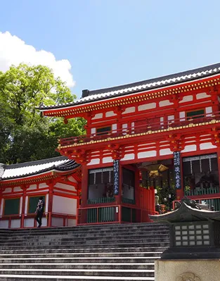 Yasaka-jinja Shrine